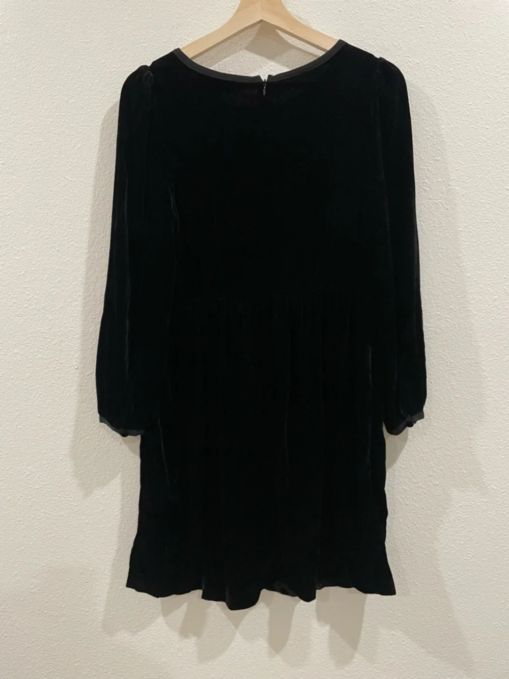 Modcloth Black Velvet Bow Mini Party Dress Size 6 - Picture 10 of 11